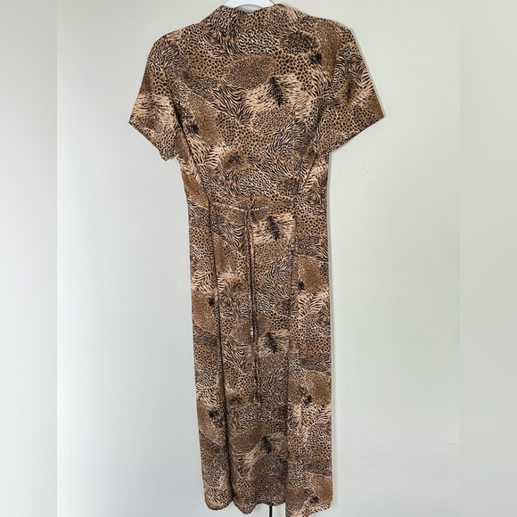 Vintage 90s Sag Harbor Dress Button Front Midi Animal Print Junglecore Sz10
A174 - Picture 6 of 6